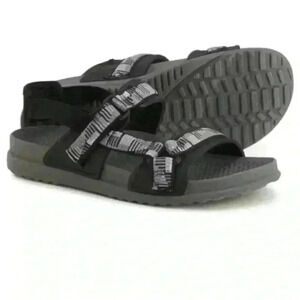Baretraps Newlynn Sport Sandals in Black Size 6 NWT